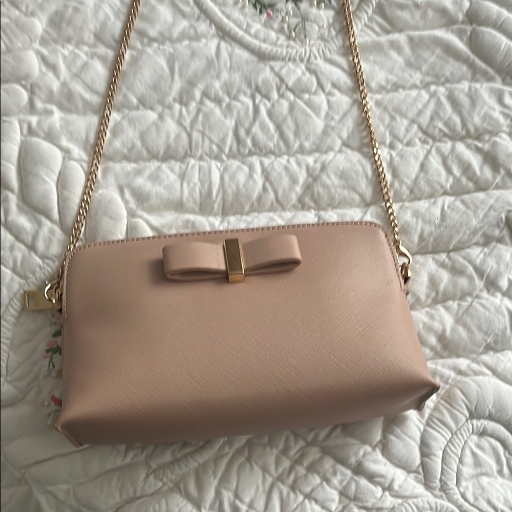 Elegant Tan Bow Accent Women's Bag